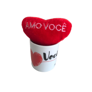 Mini Caneca Amo Você - Coração de Pelúcia